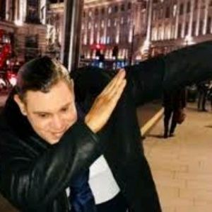 Meet your Posher, Carlos